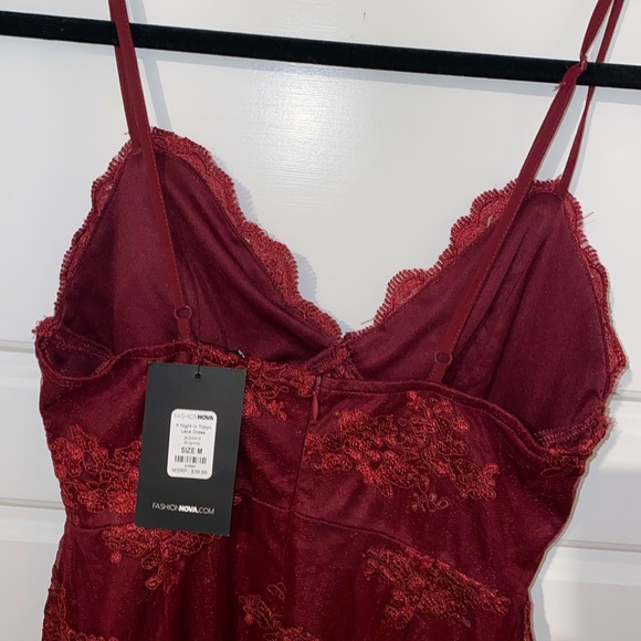 BURGUNDY LONG LACE DRESS WITH SLIT DOUBLE LAYERED *Fashion Nova with tag* - Picture 2 of 5